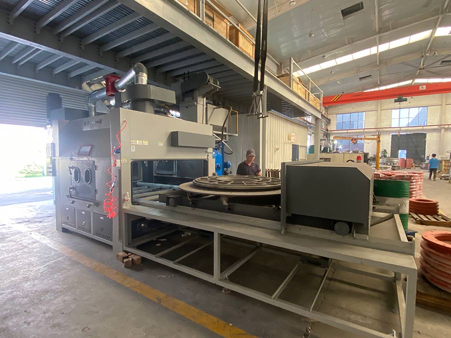 深圳百超機械臺車式模具清理噴砂機 深圳百超機械臺車式模具清理噴砂機