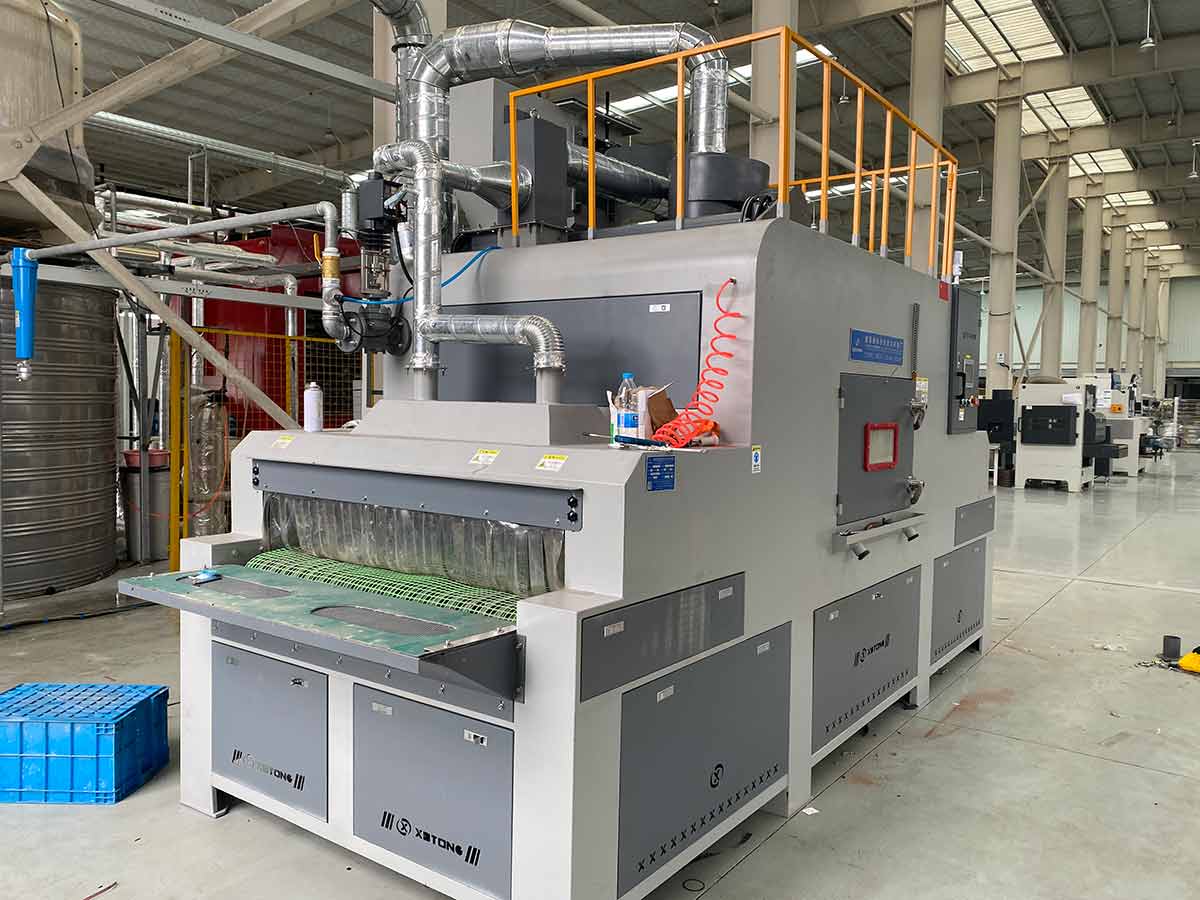 深圳百超機械輸送式自動噴砂機設備