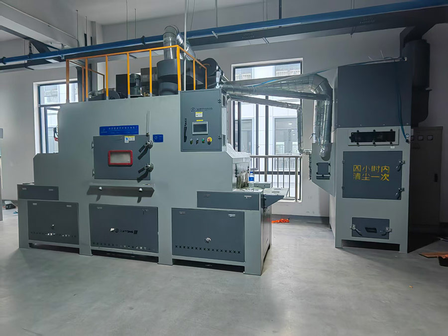 深圳百超機(jī)械輸送式自動(dòng)噴砂機(jī)